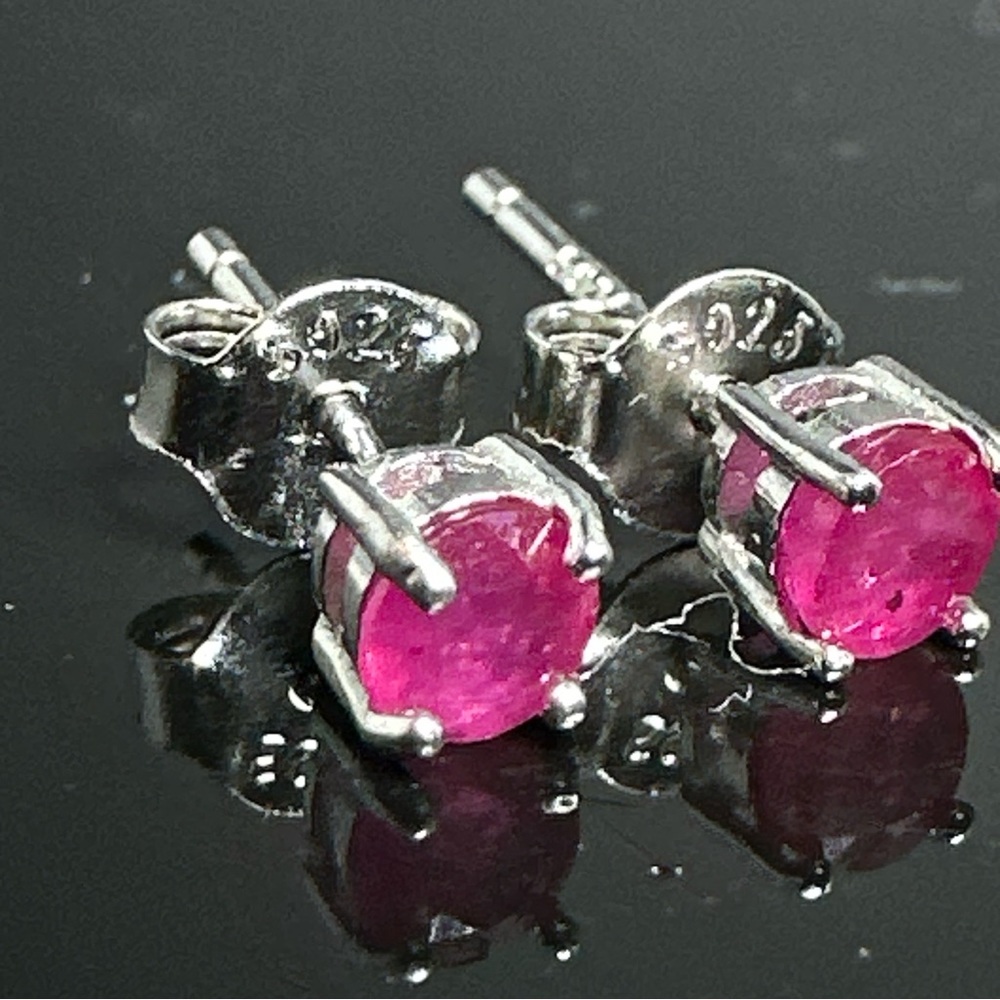 Pinkish Red Ruby Stud Solitaire Earrings Set In 9… - image 6